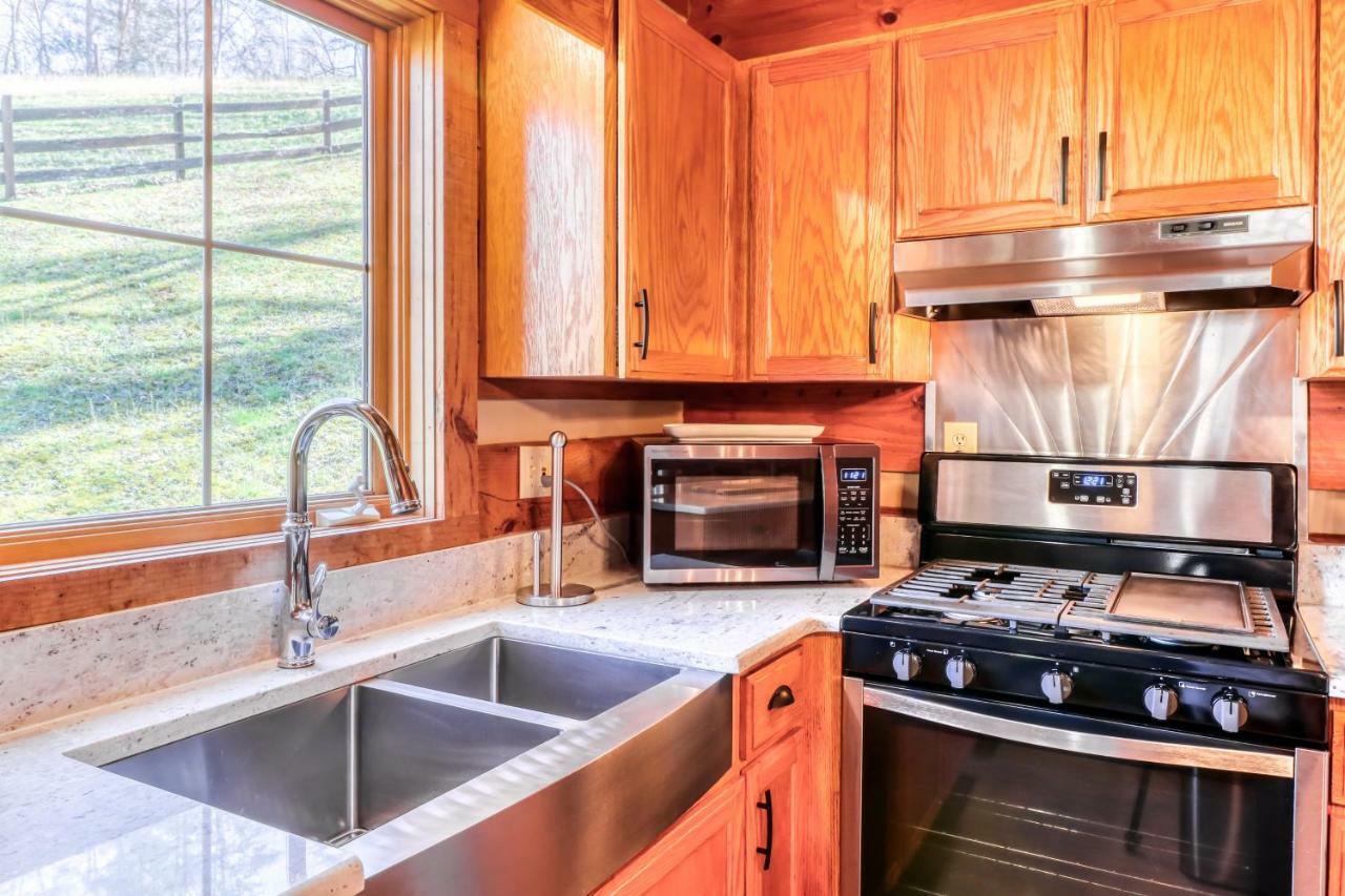 Вилла The Cove At Country Acres Whittier Экстерьер фото